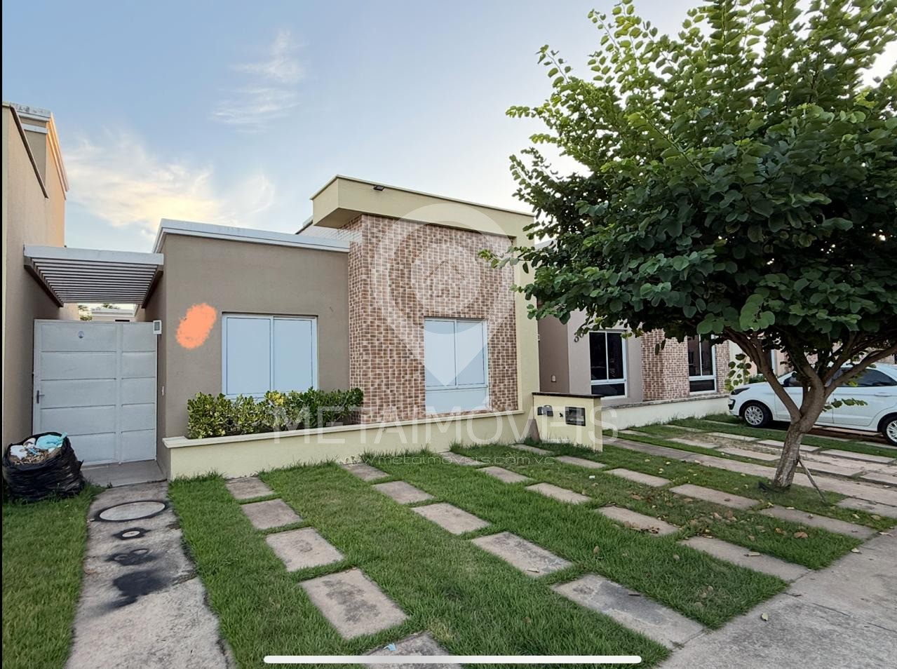 Casa de Condomínio à venda com 3 quartos, 75m² - Foto 1