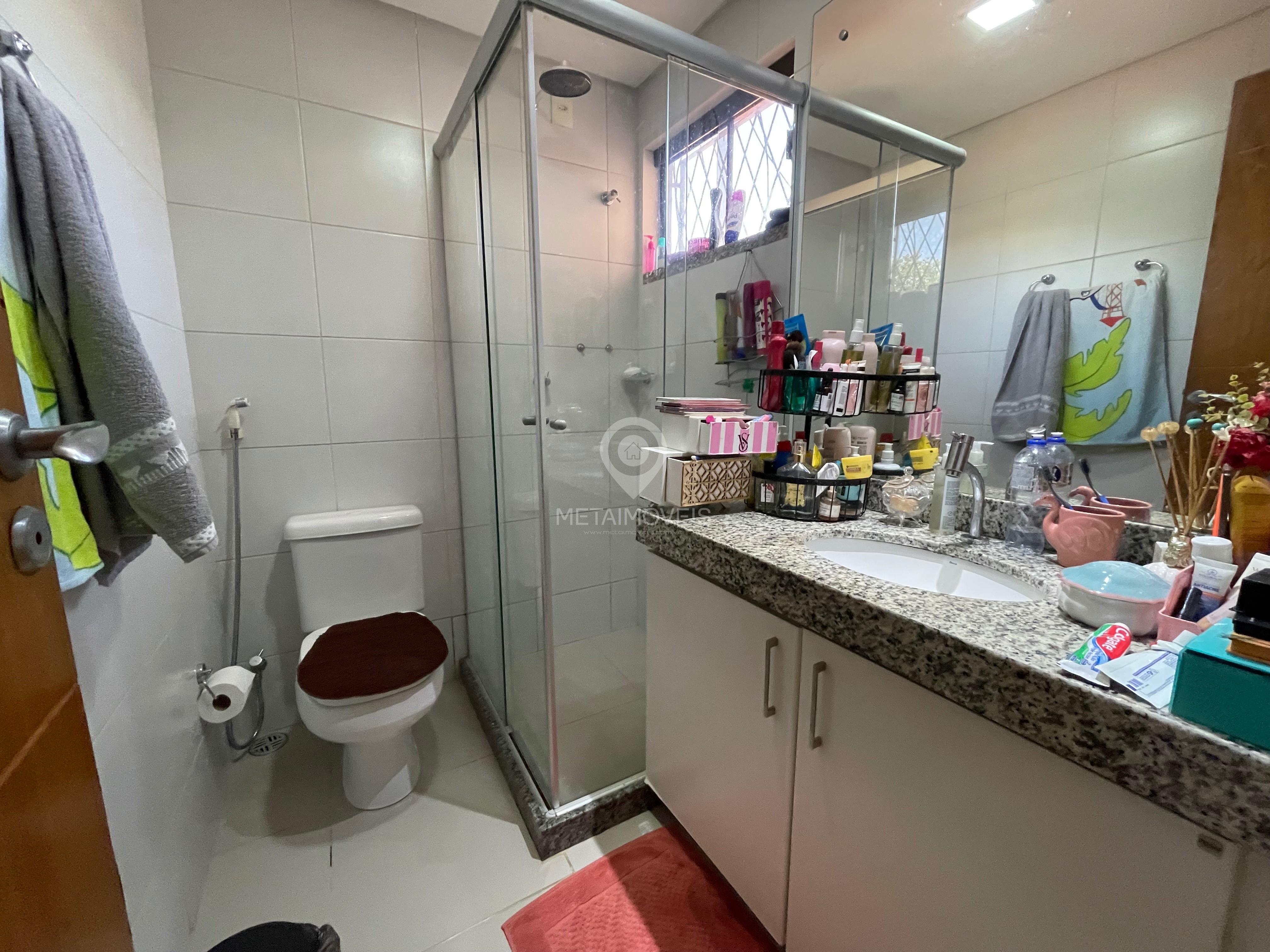 Casa de Condomínio à venda com 4 quartos, 228m² - Foto 18