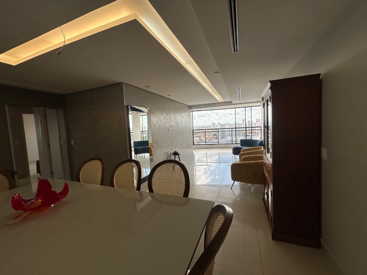 Apartamento à venda com 3 quartos, 140m² - Foto 6
