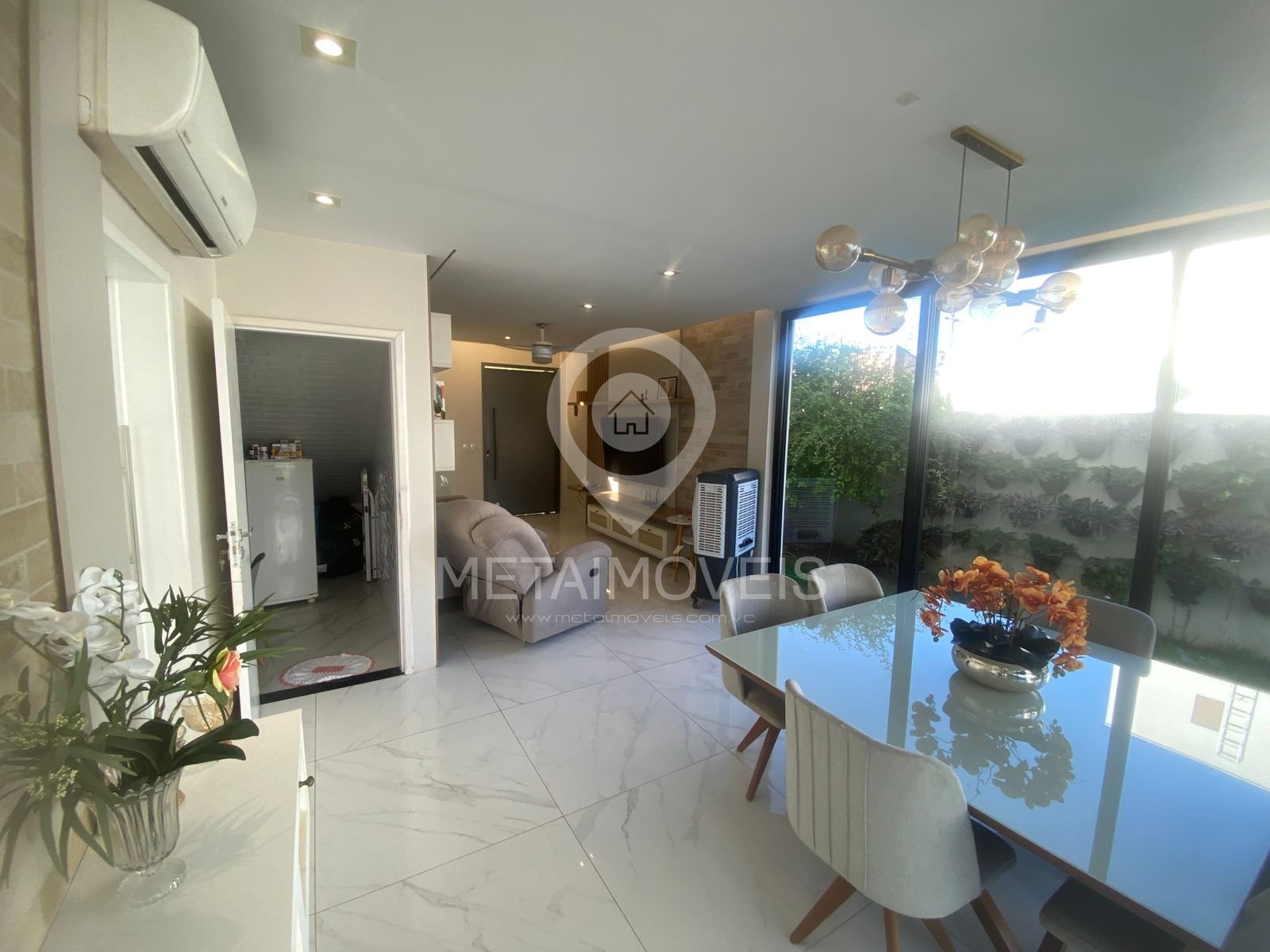 Casa de Condomínio para alugar com 4 quartos, 170m² - Foto 5