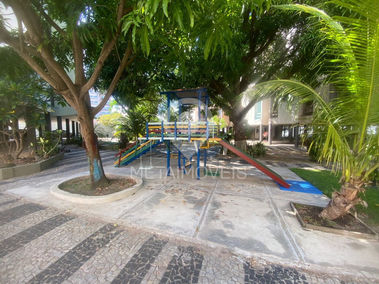 Apartamento à venda com 3 quartos, 92m² - Foto 11