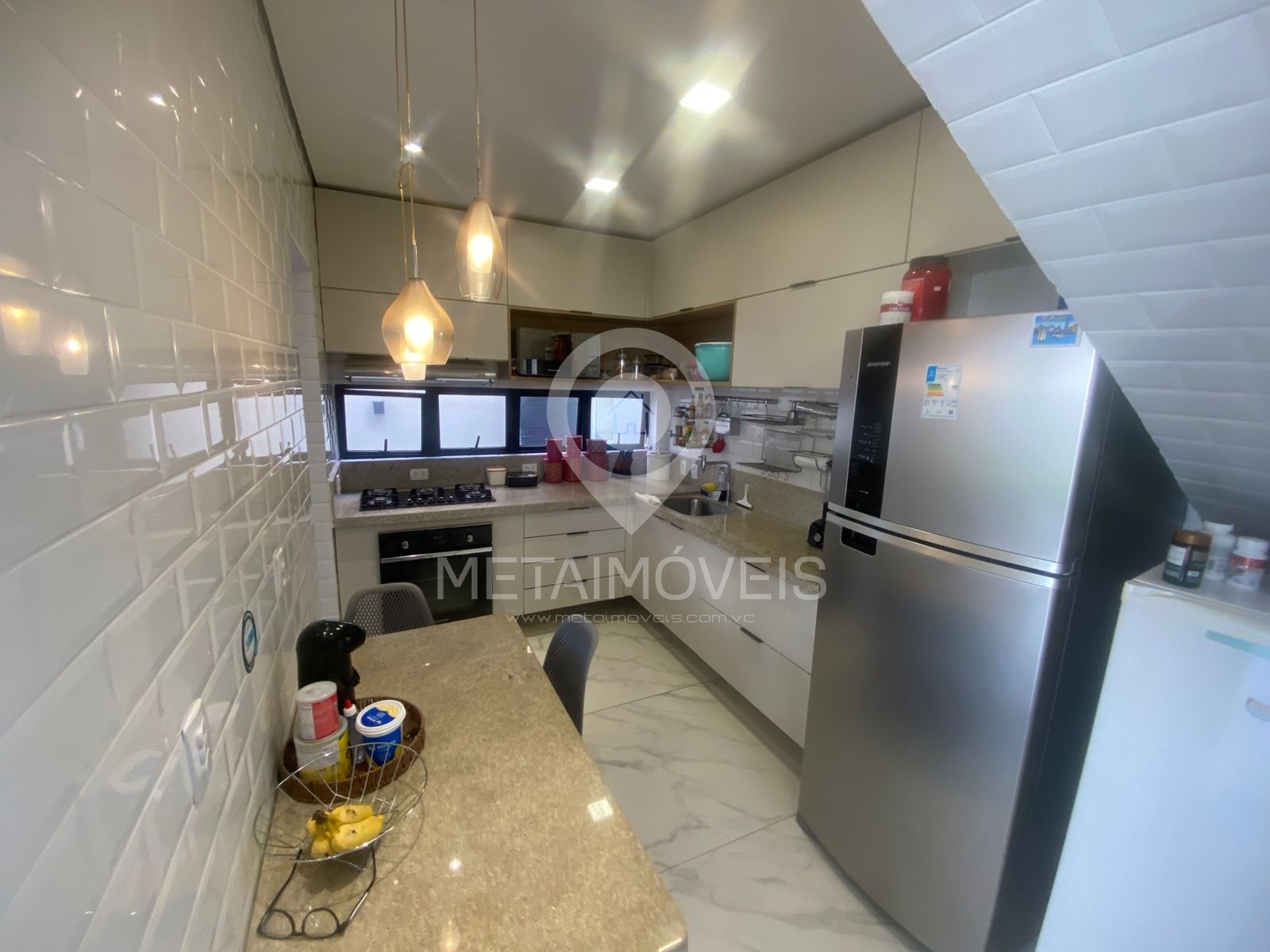 Casa de Condomínio para alugar com 4 quartos, 170m² - Foto 7