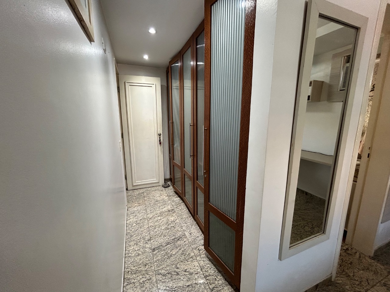 Apartamento à venda com 4 quartos, 280m² - Foto 26