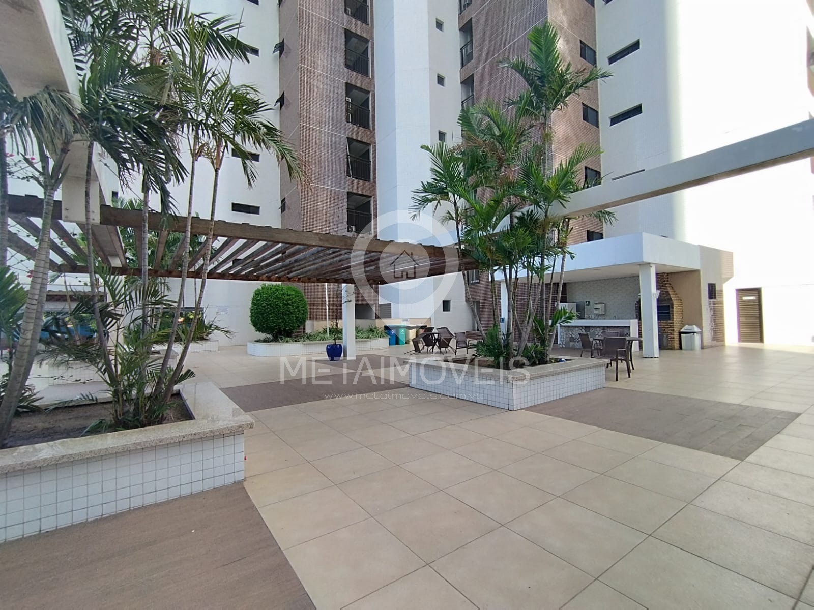 Apartamento para alugar com 3 quartos, 103m² - Foto 8