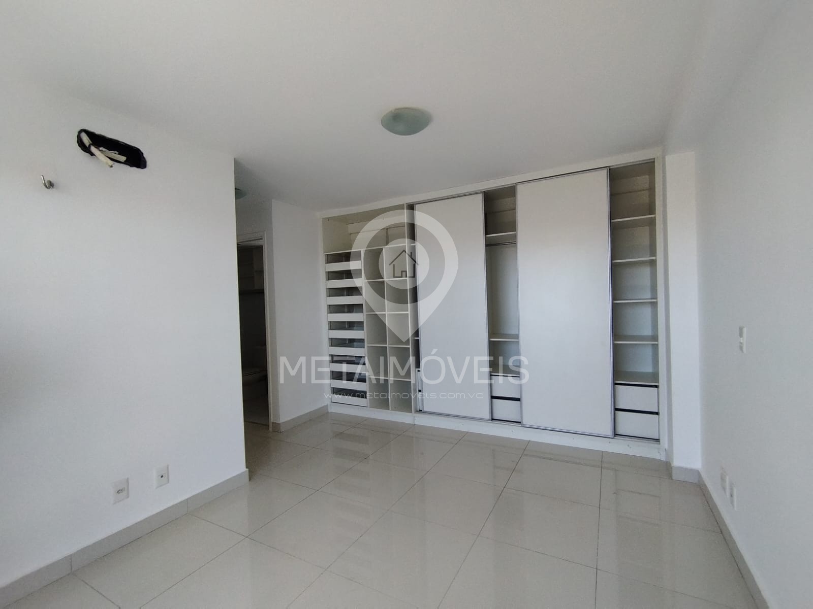 Apartamento para alugar com 3 quartos, 103m² - Foto 13