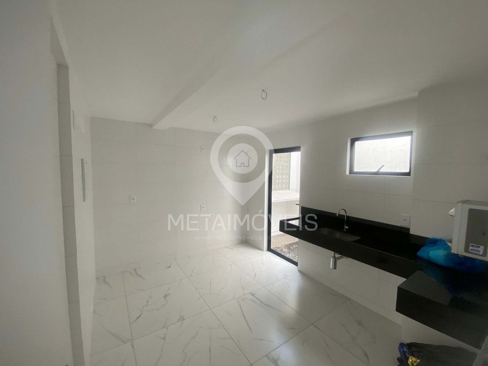 Casa à venda com 3 quartos, 156m² - Foto 8