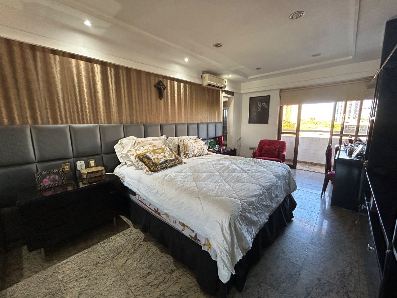 Apartamento à venda com 4 quartos, 280m² - Foto 27