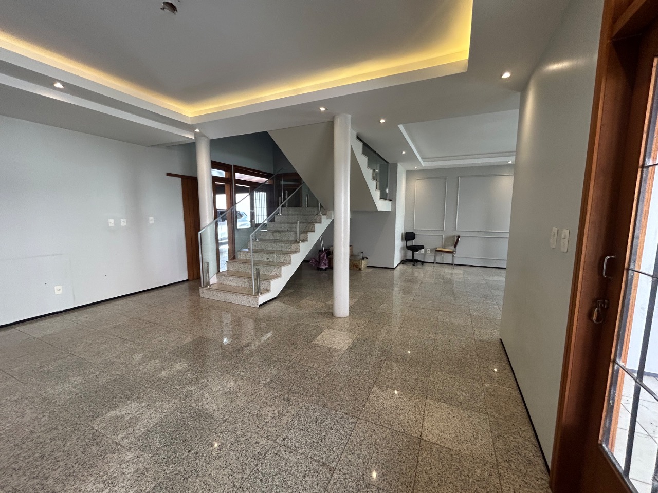 Prédio Inteiro à venda e aluguel com 4 quartos, 695m² - Foto 11
