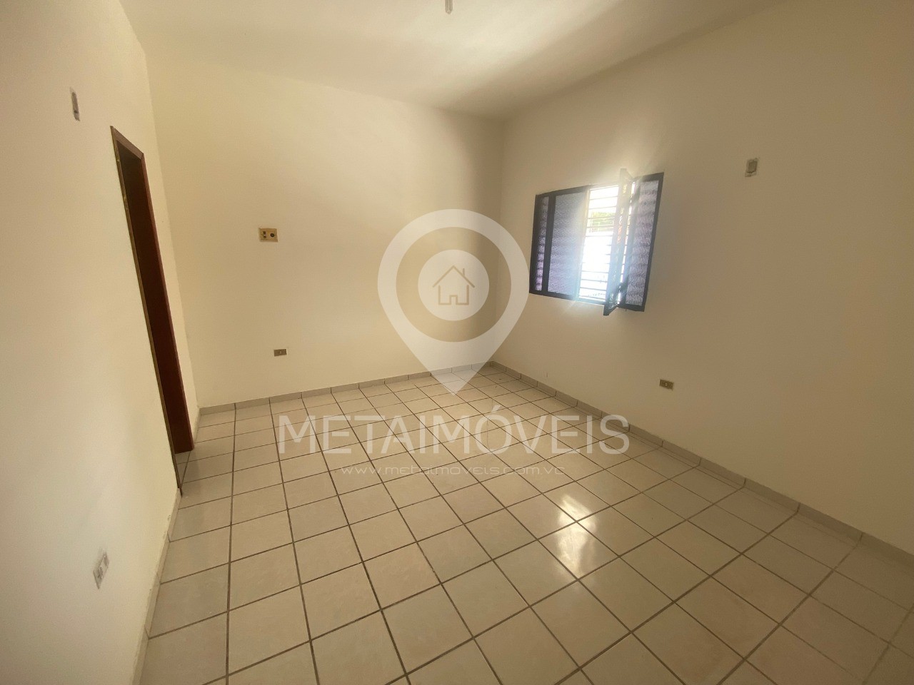 Casa à venda com 3 quartos, 600m² - Foto 18