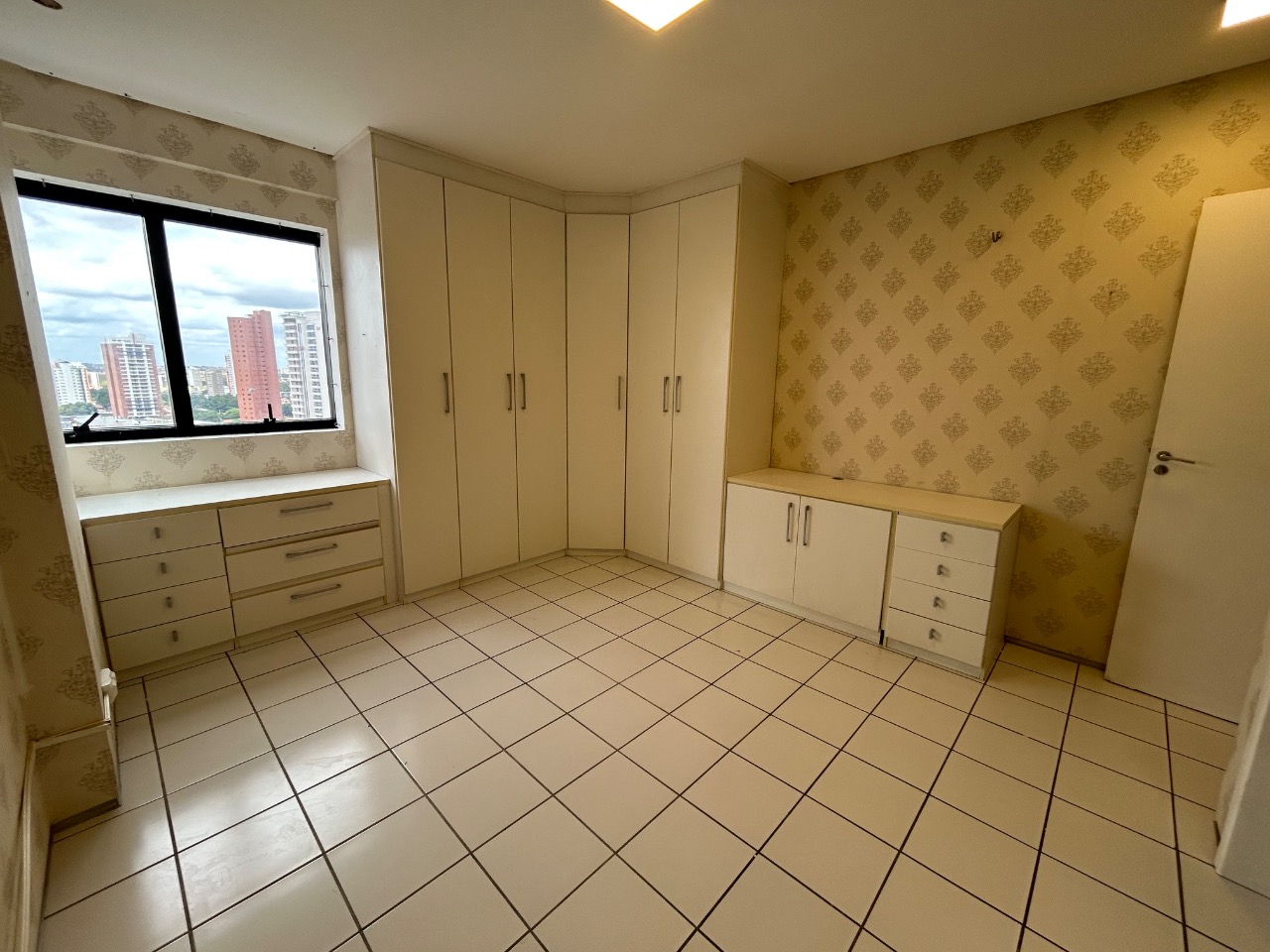 Apartamento para alugar com 3 quartos, 125m² - Foto 25
