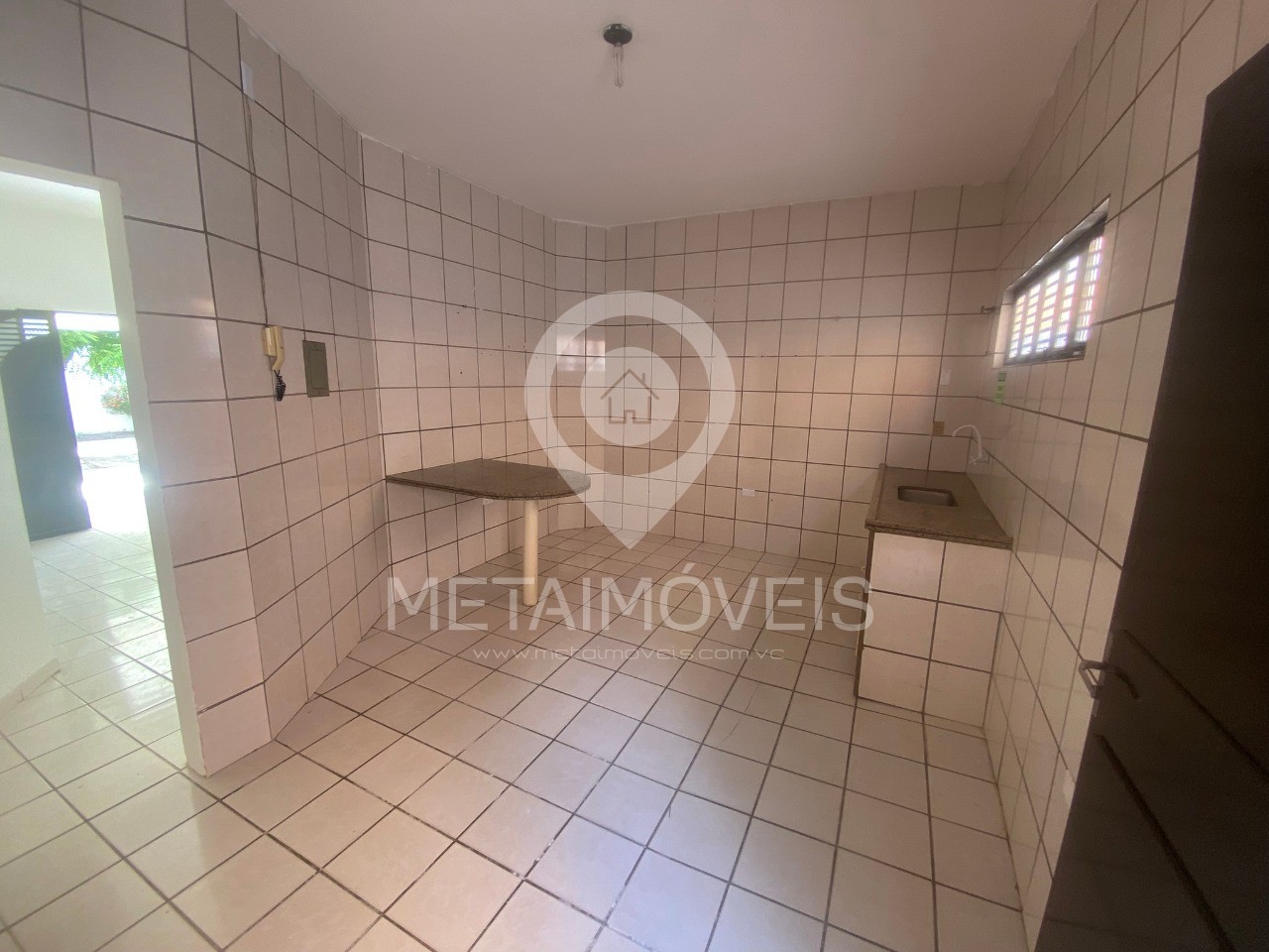 Casa à venda com 3 quartos, 600m² - Foto 10