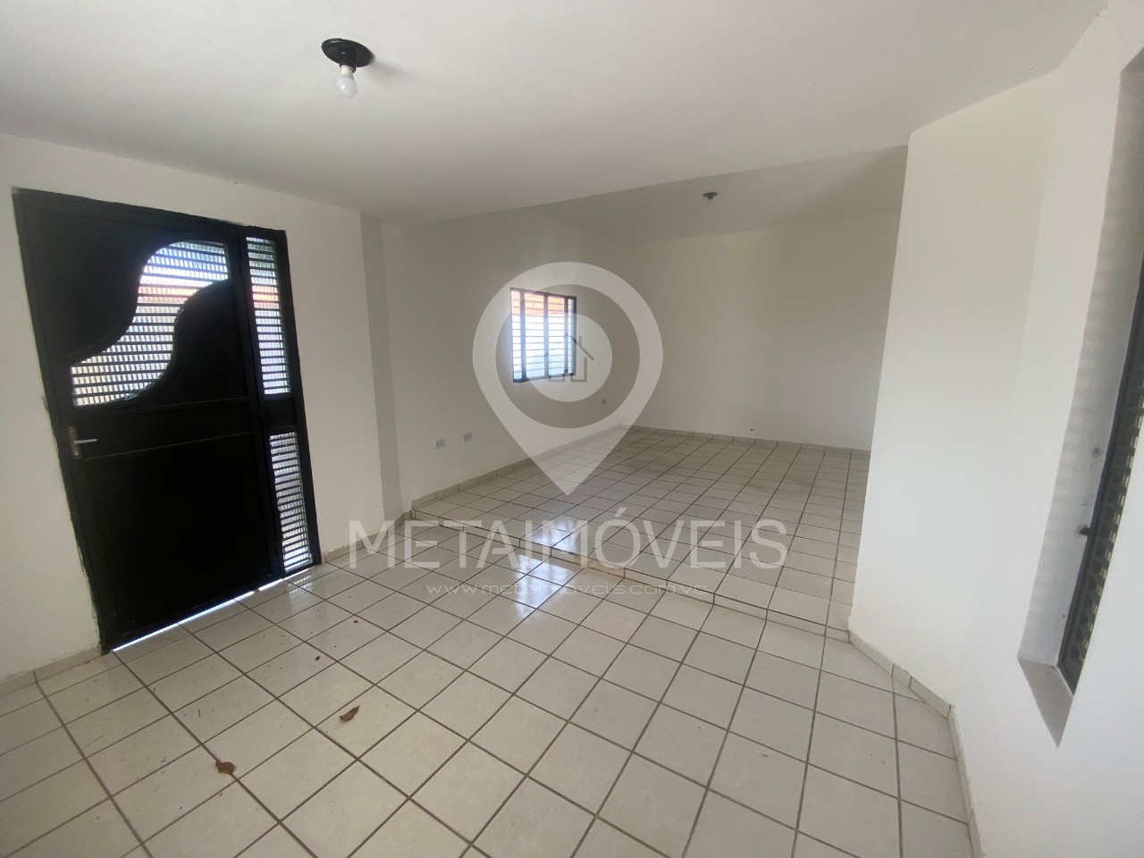 Casa à venda com 3 quartos, 600m² - Foto 9