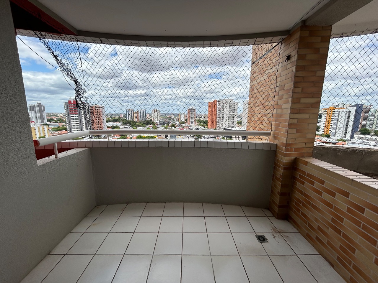 Apartamento para alugar com 3 quartos, 125m² - Foto 4
