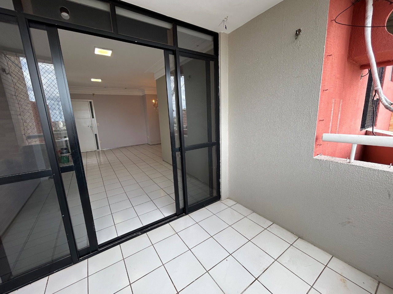 Apartamento para alugar com 3 quartos, 125m² - Foto 6