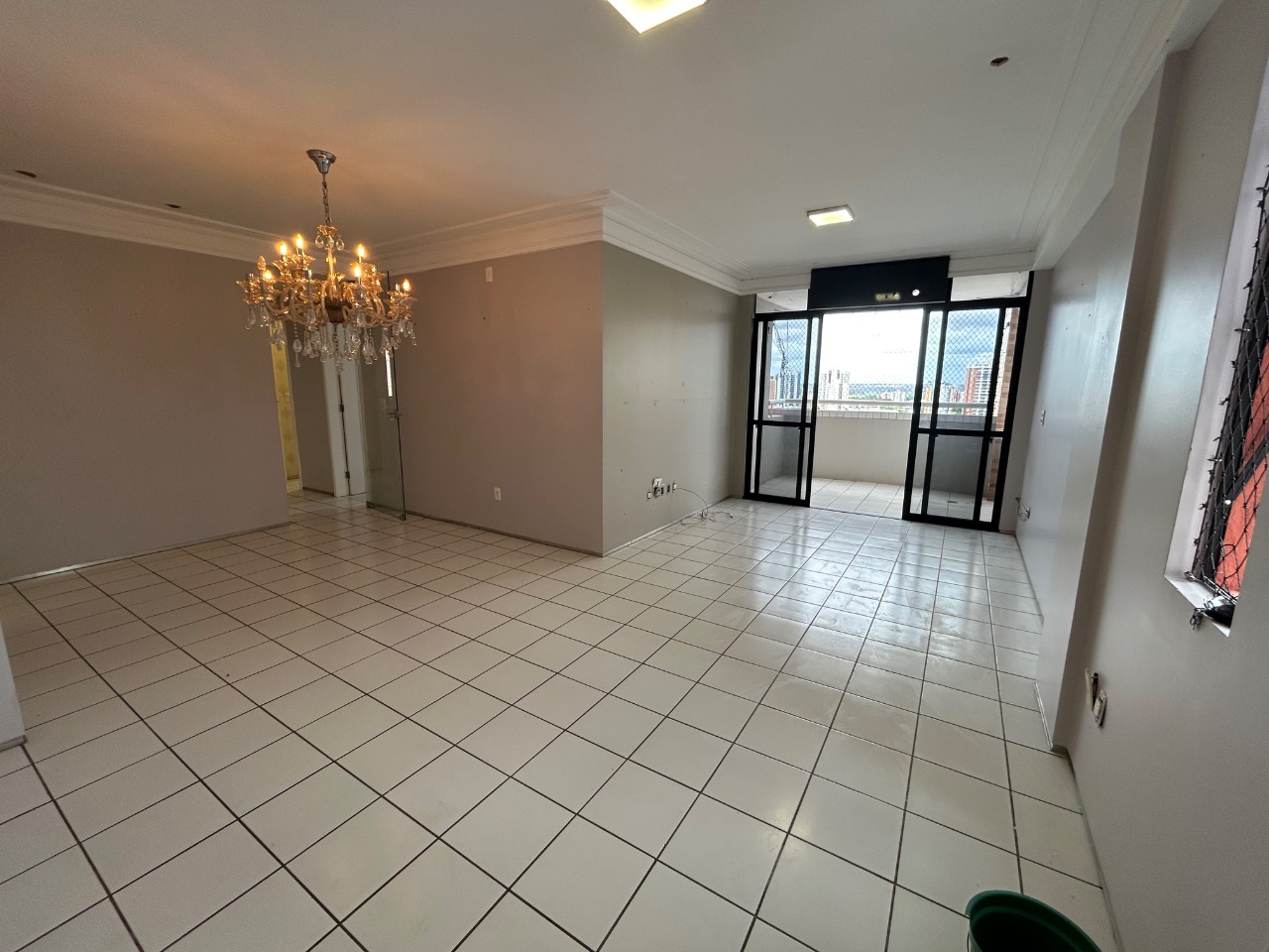 Apartamento para alugar com 3 quartos, 125m² - Foto 1