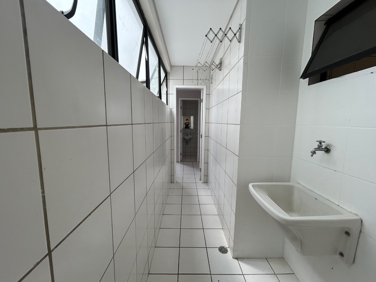 Apartamento para alugar com 3 quartos, 125m² - Foto 12