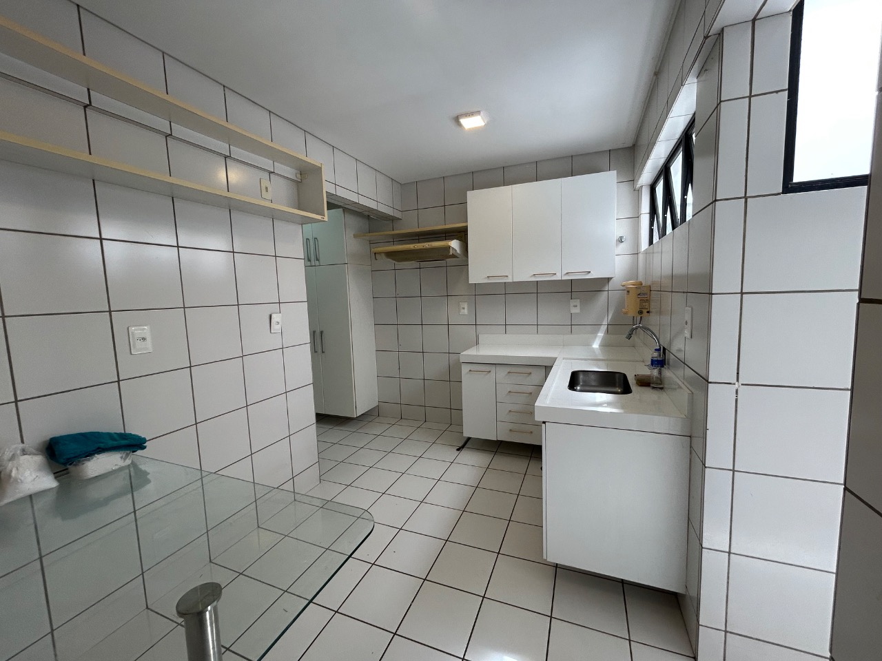 Apartamento para alugar com 3 quartos, 125m² - Foto 9
