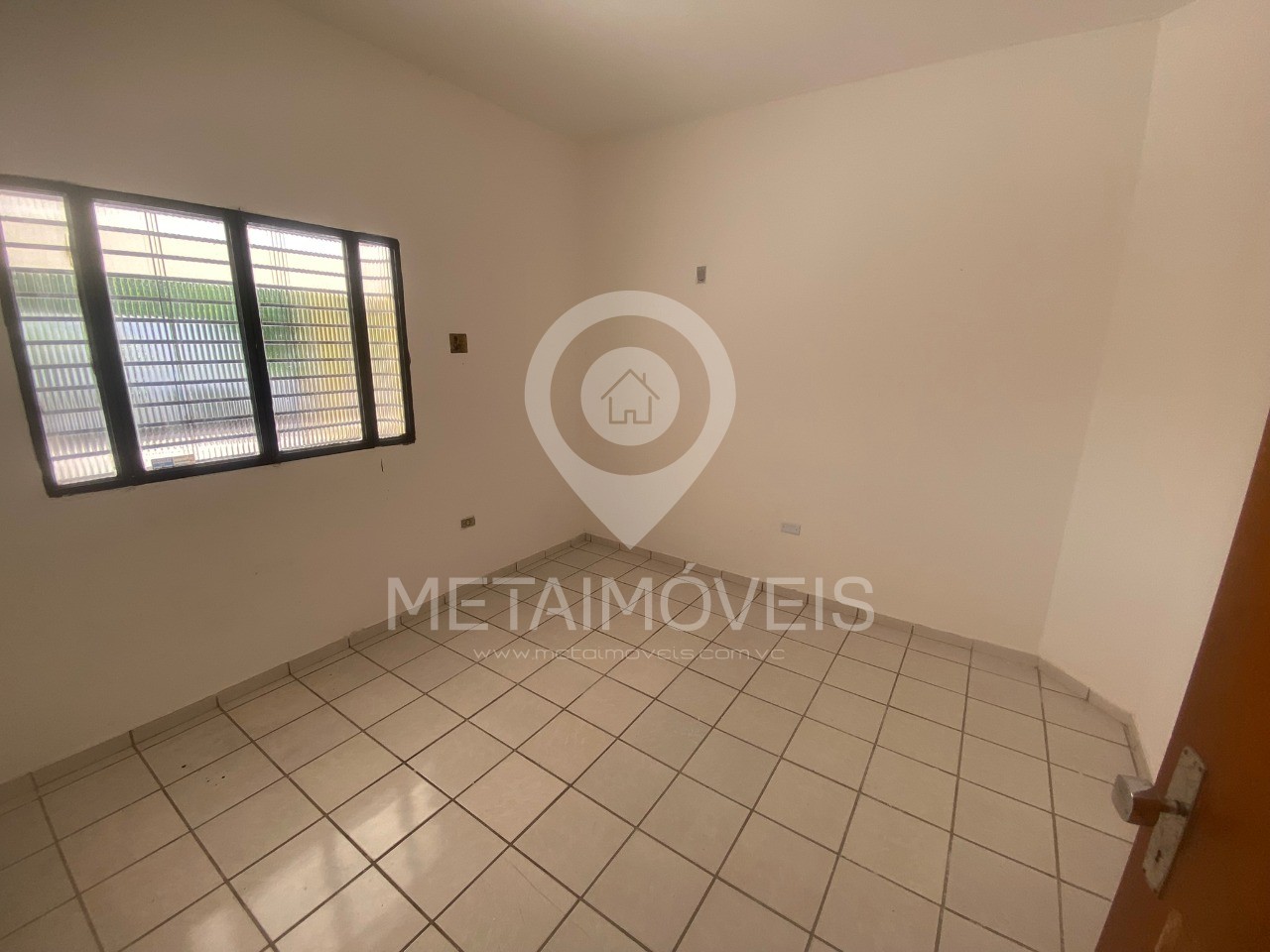 Casa à venda com 3 quartos, 600m² - Foto 16