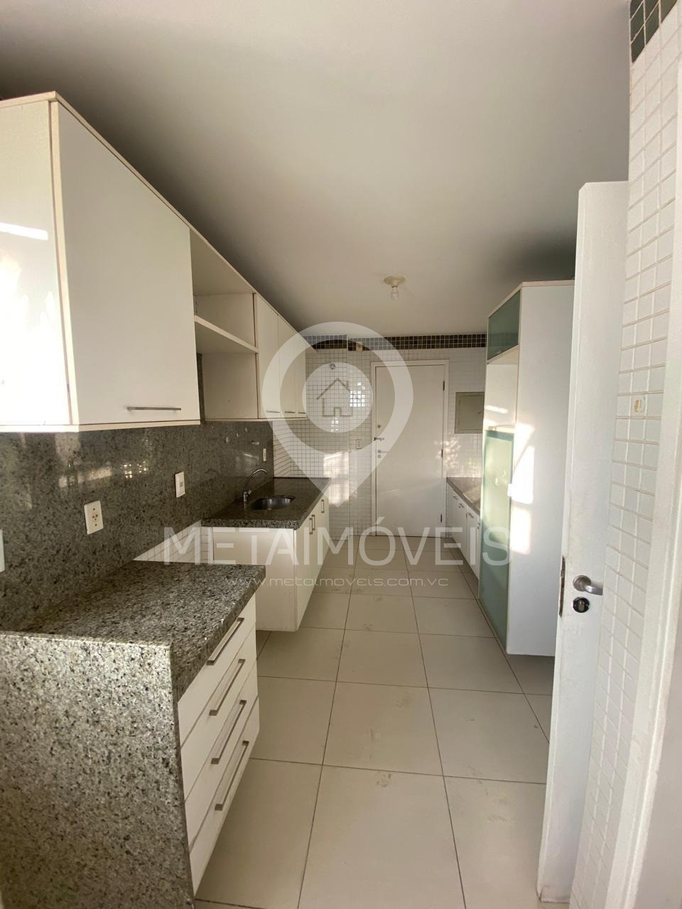 Apartamento para alugar com 3 quartos, 103m² - Foto 9