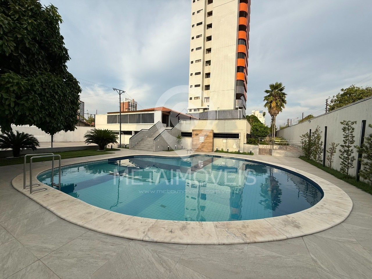 Apartamento, 3 quartos, 230 m² - Foto 2