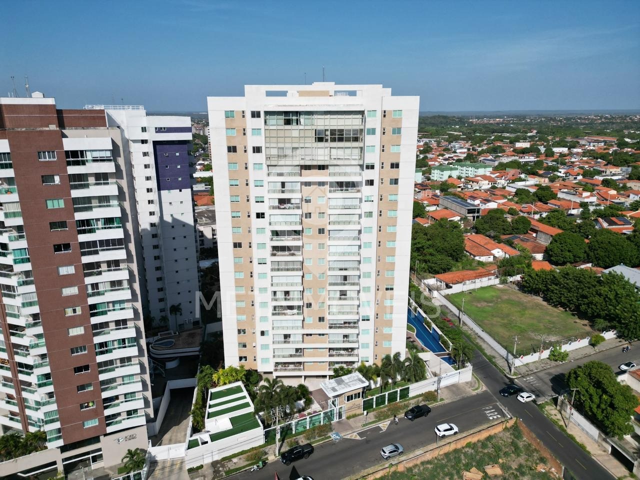 Apartamento, 3 quartos, 168 m² - Foto 1