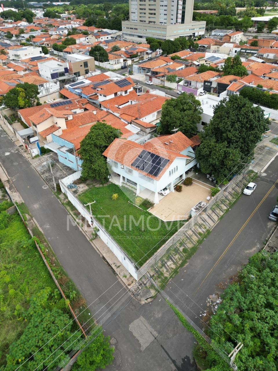 Casa, 5 quartos, 410 m² - Foto 2