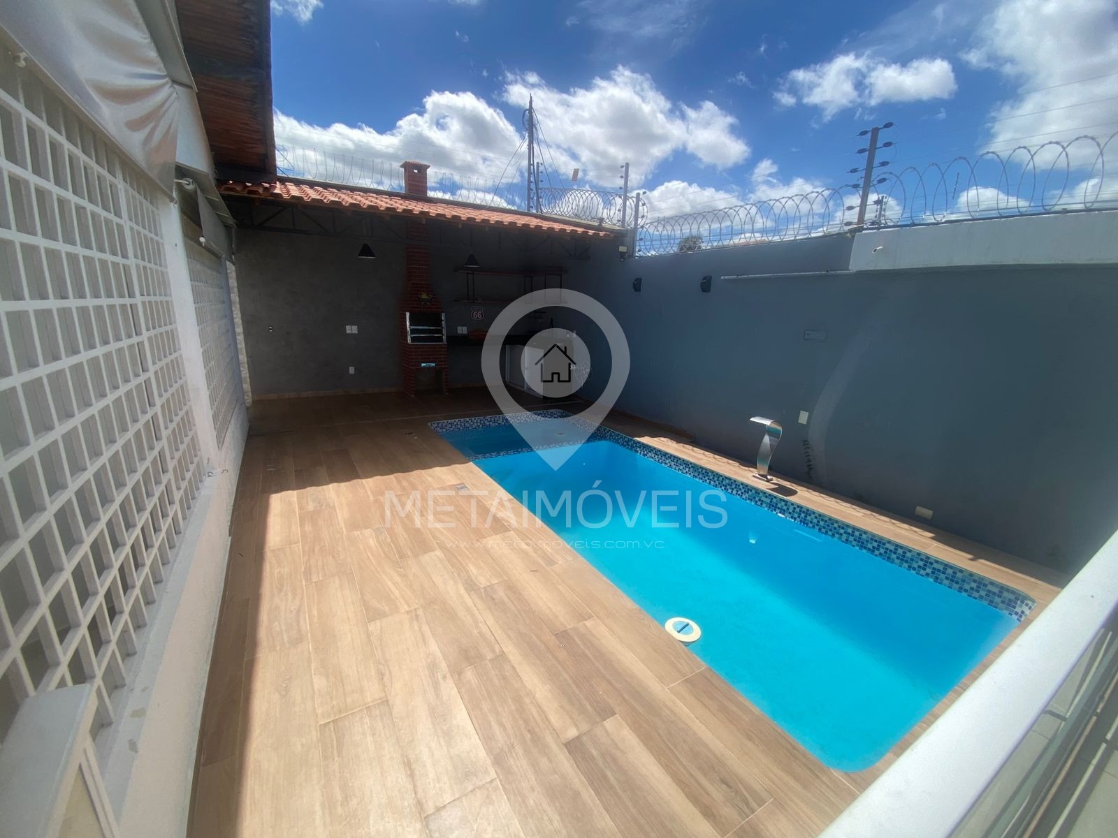 Casa, 5 quartos, 300 m² - Foto 1