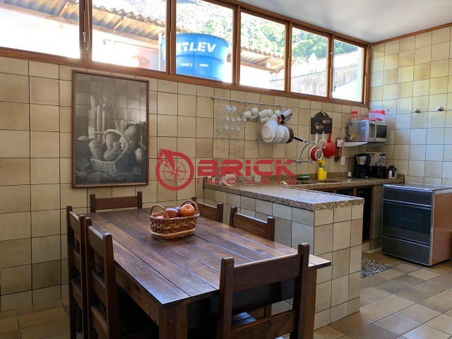 Casa para Alugar  à venda em Iucas, Teresópolis - RJ - Foto 17