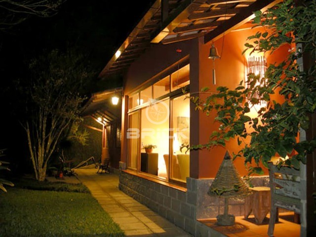 Casa para Alugar  à venda em Parque do Imbui, Teresópolis - RJ - Foto 1