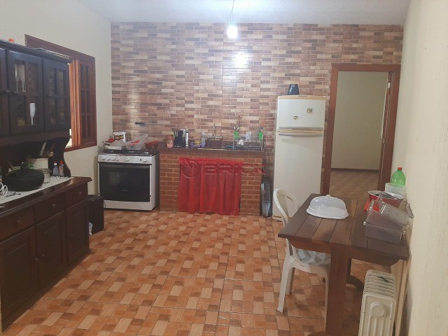 Casa à venda com 1 quarto, 270m² - Foto 3