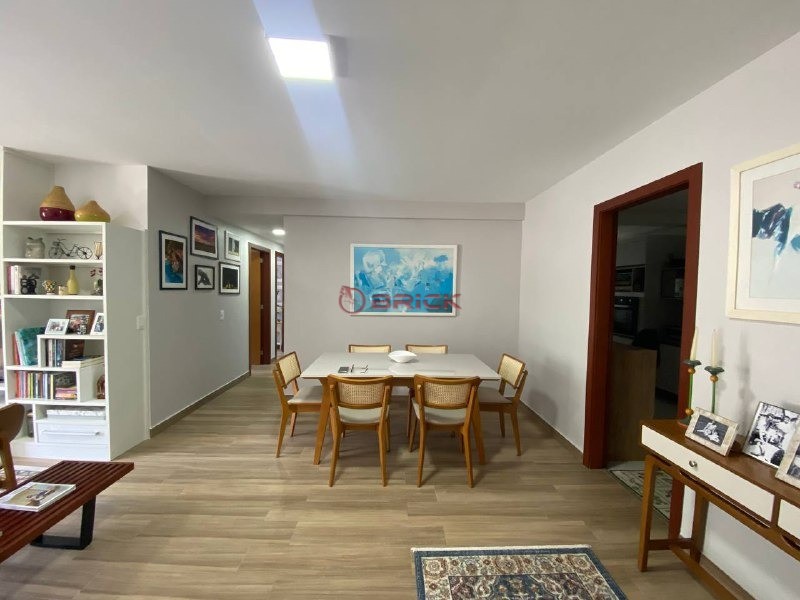 Apartamento à venda com 3 quartos, 138m² - Foto 3