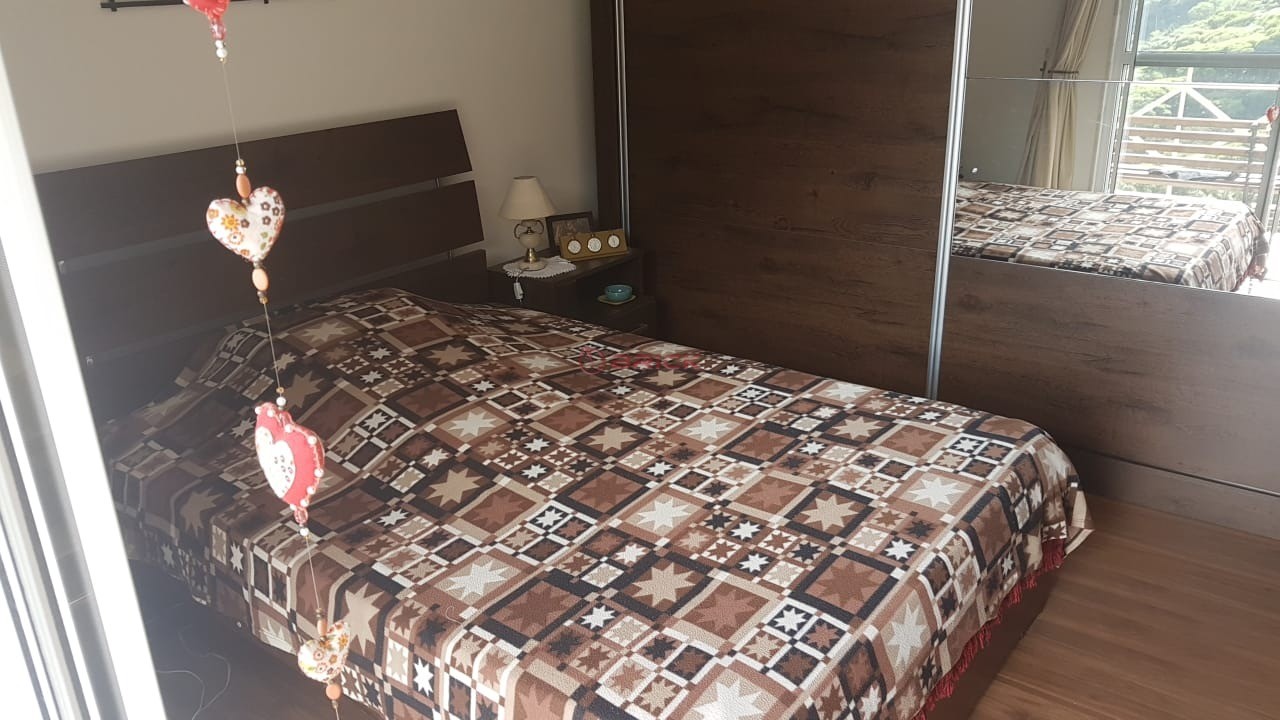 Casa à venda com 3 quartos, 79m² - Foto 7