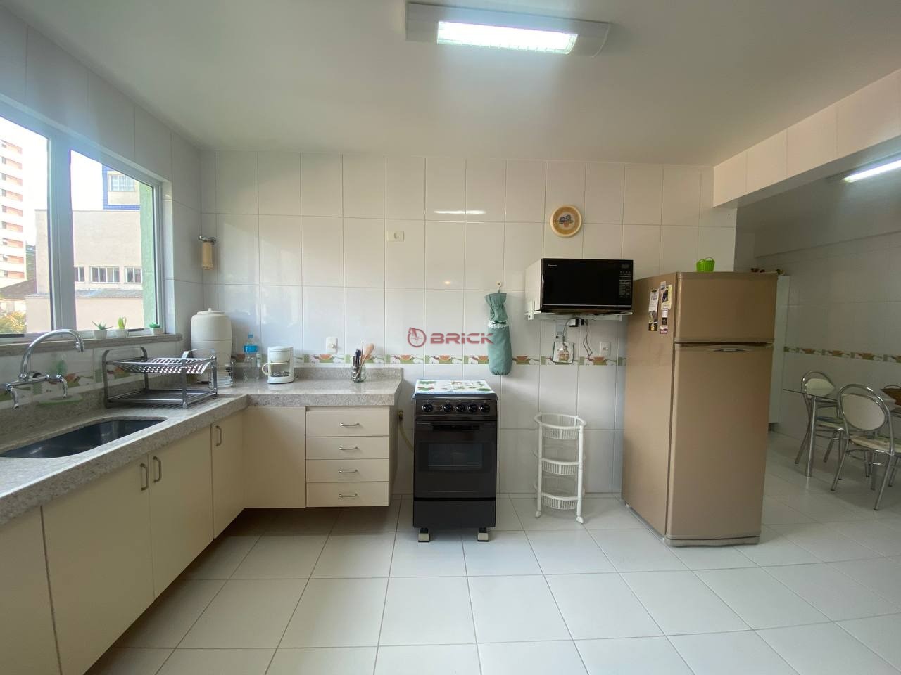 Apartamento à venda com 3 quartos, 118m² - Foto 13