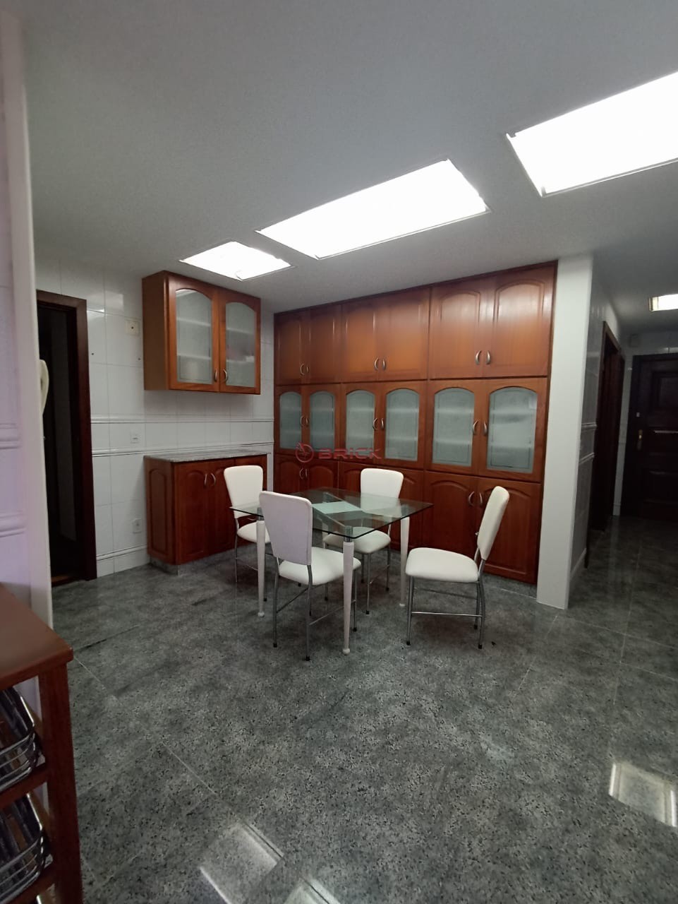 Apartamento para alugar com 3 quartos, 220m² - Foto 22