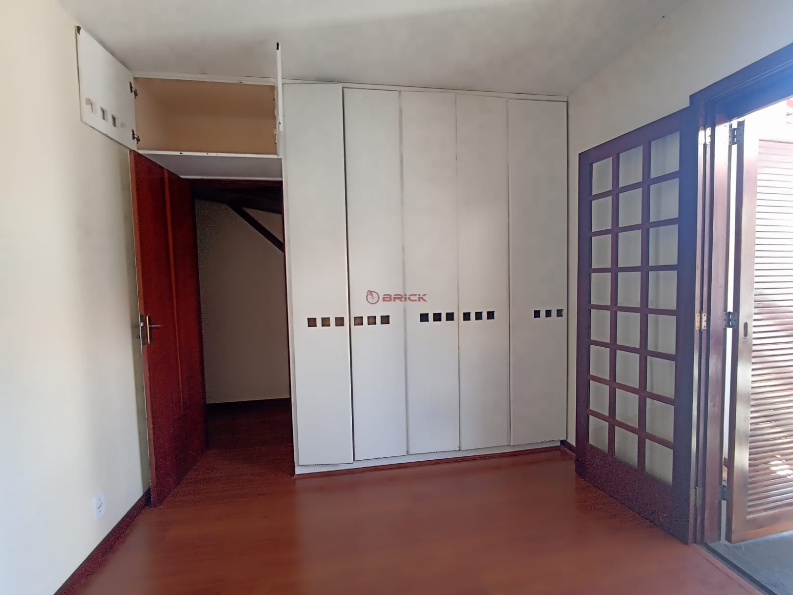 Casa à venda com 2 quartos, 90m² - Foto 7