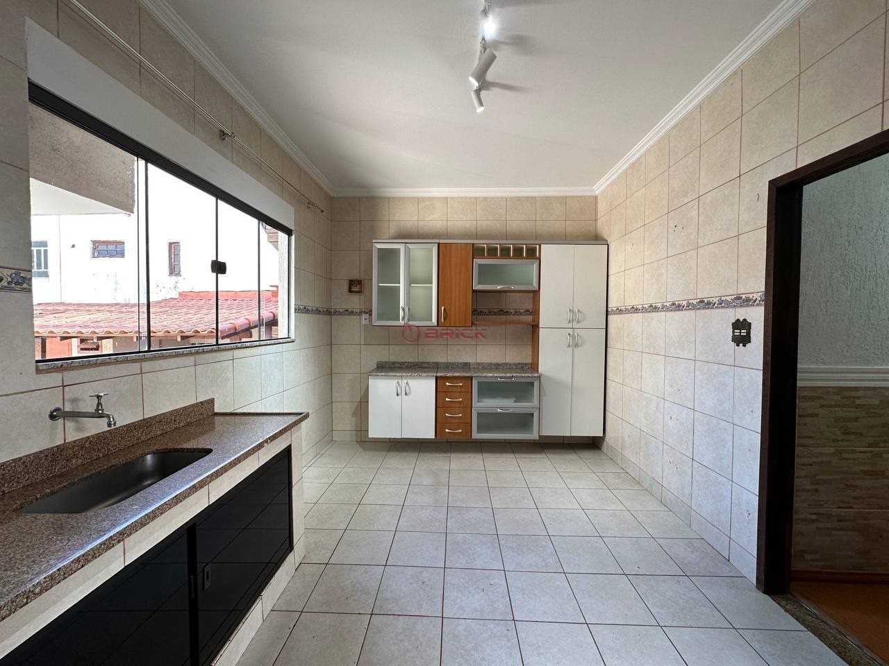 Casa à venda com 5 quartos, 250m² - Foto 36