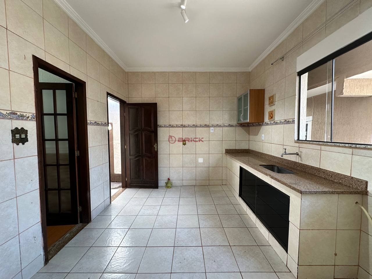 Casa à venda com 5 quartos, 250m² - Foto 37