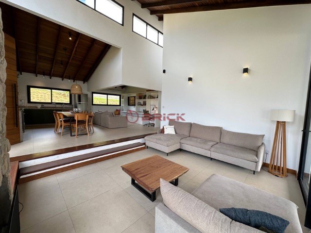 Casa à venda com 4 quartos, 195m² - Foto 5