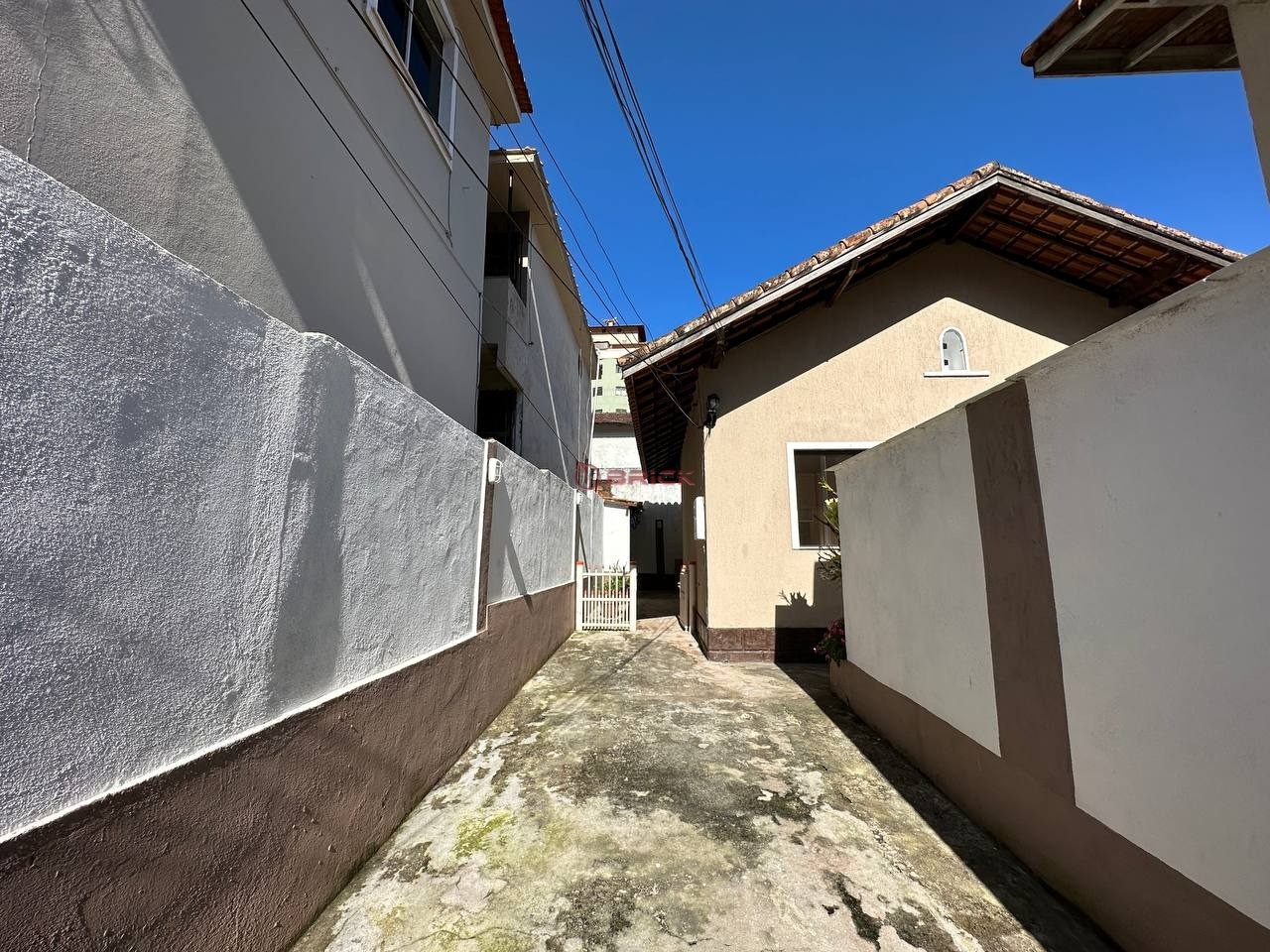 Casa à venda com 5 quartos, 250m² - Foto 44