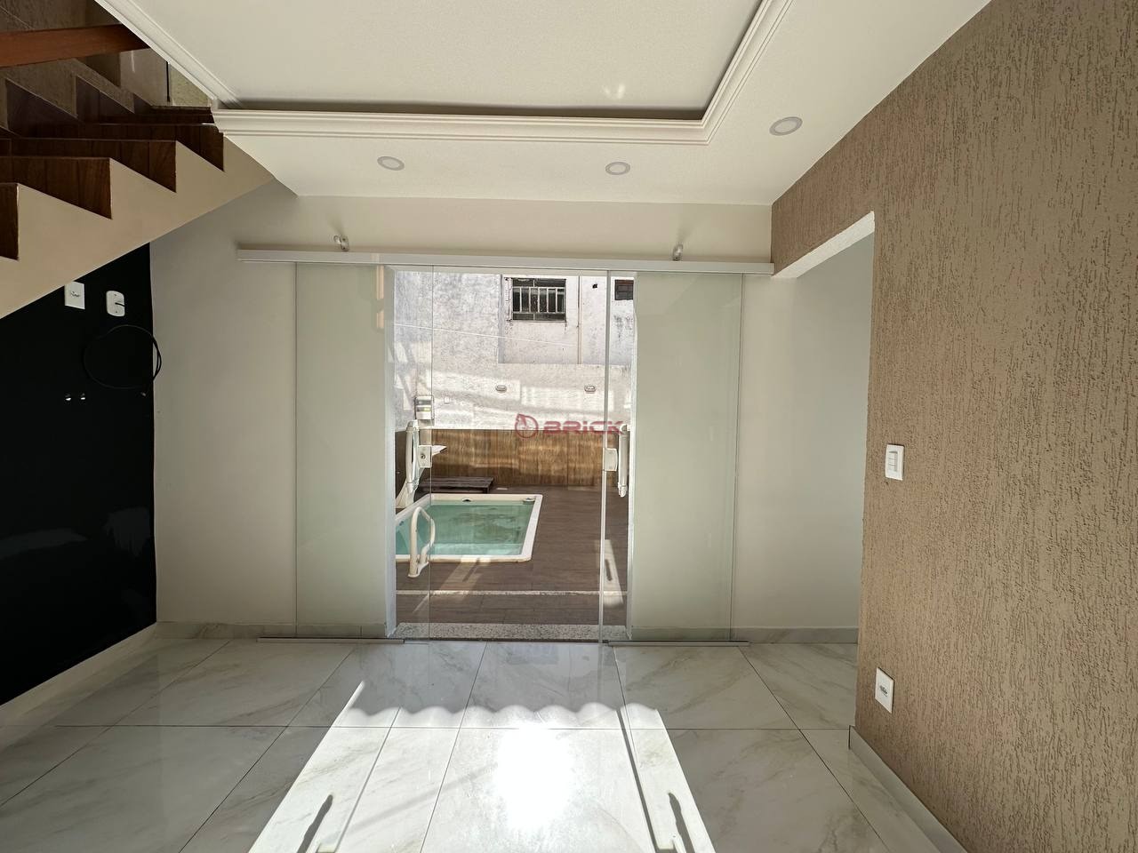 Casa à venda com 5 quartos, 250m² - Foto 11