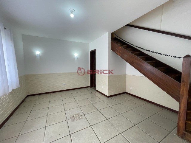 Casa para alugar com 2 quartos, 70m² - Foto 2