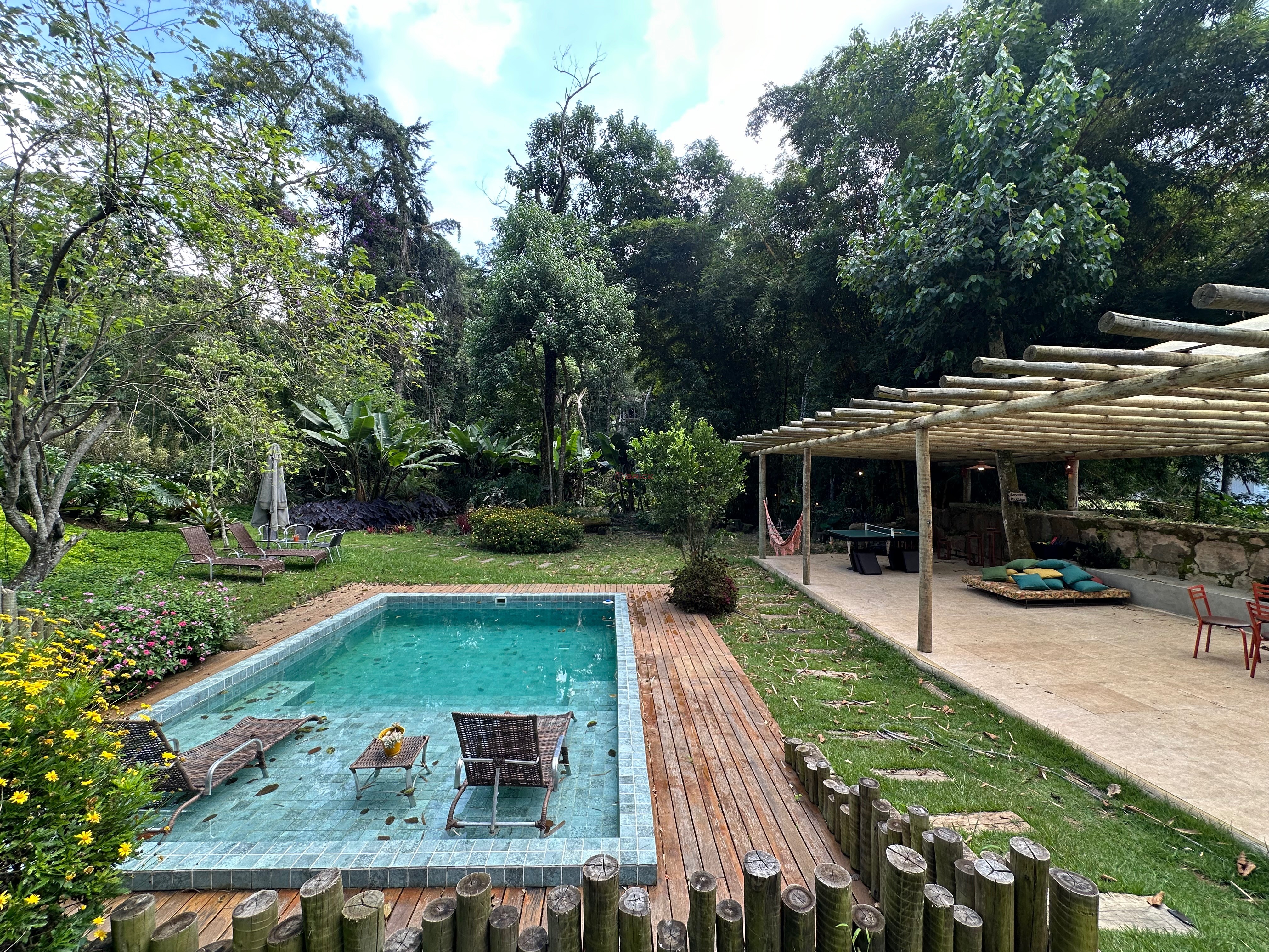 Casa para Alugar  à venda em Parque do Imbui, Teresópolis - RJ - Foto 1