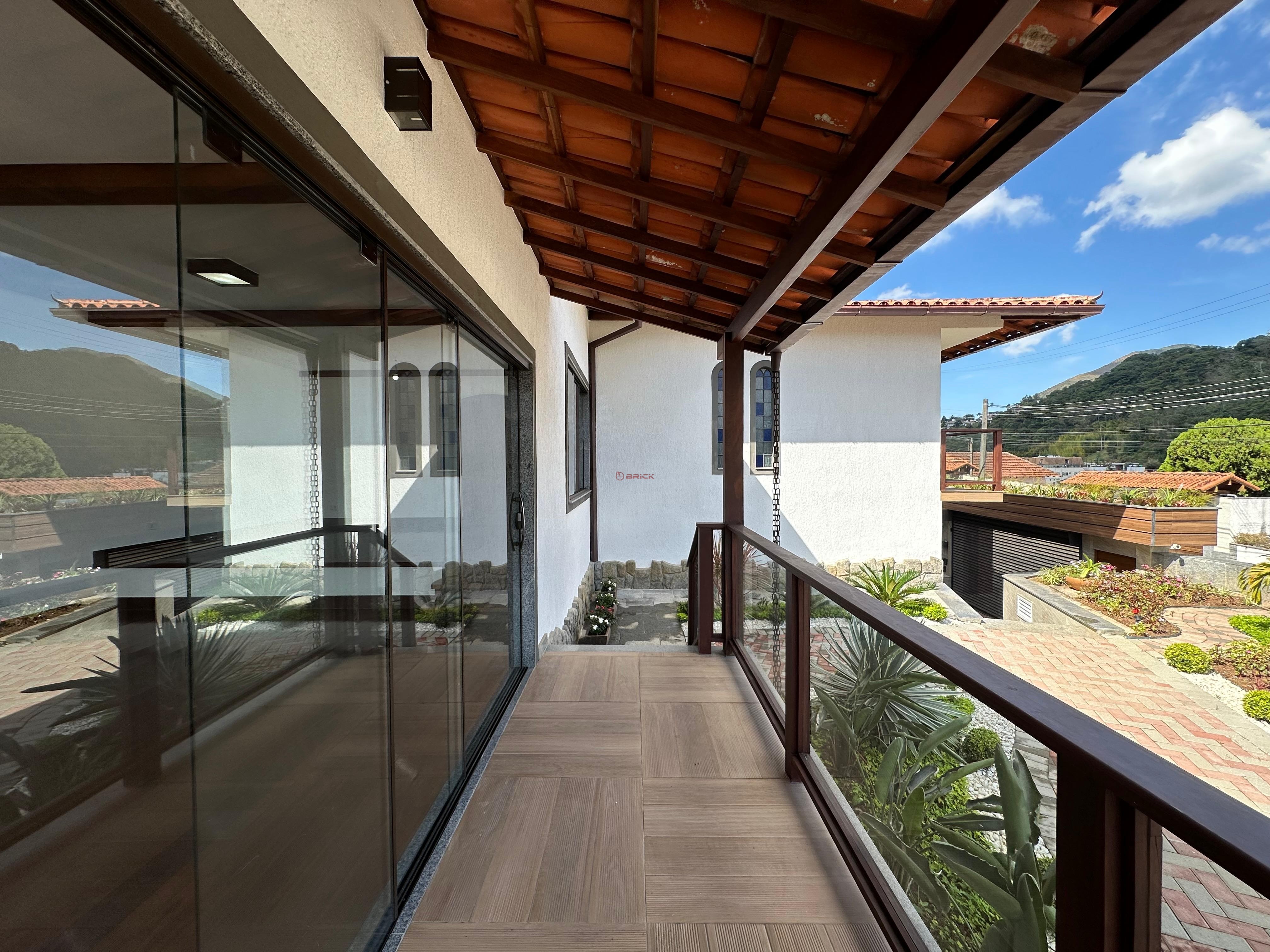 Casa à venda com 4 quartos, 317m² - Foto 8