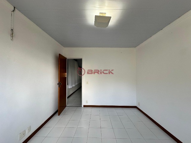 Casa à venda com 3 quartos, 128m² - Foto 15