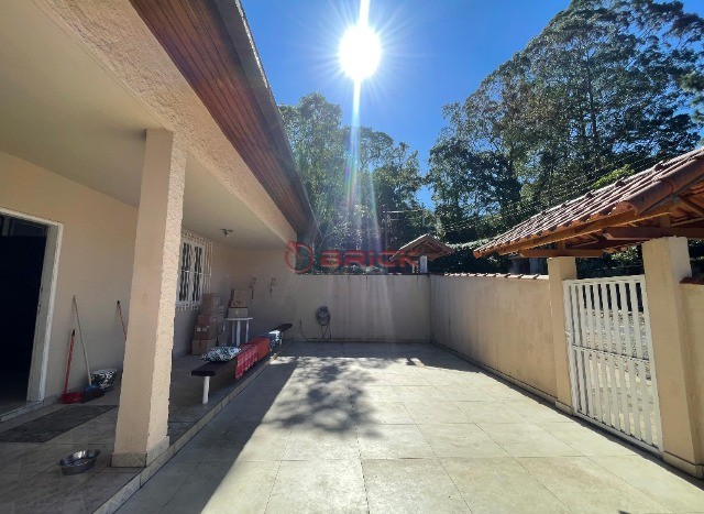 Casa à venda com 3 quartos, 160m² - Foto 3