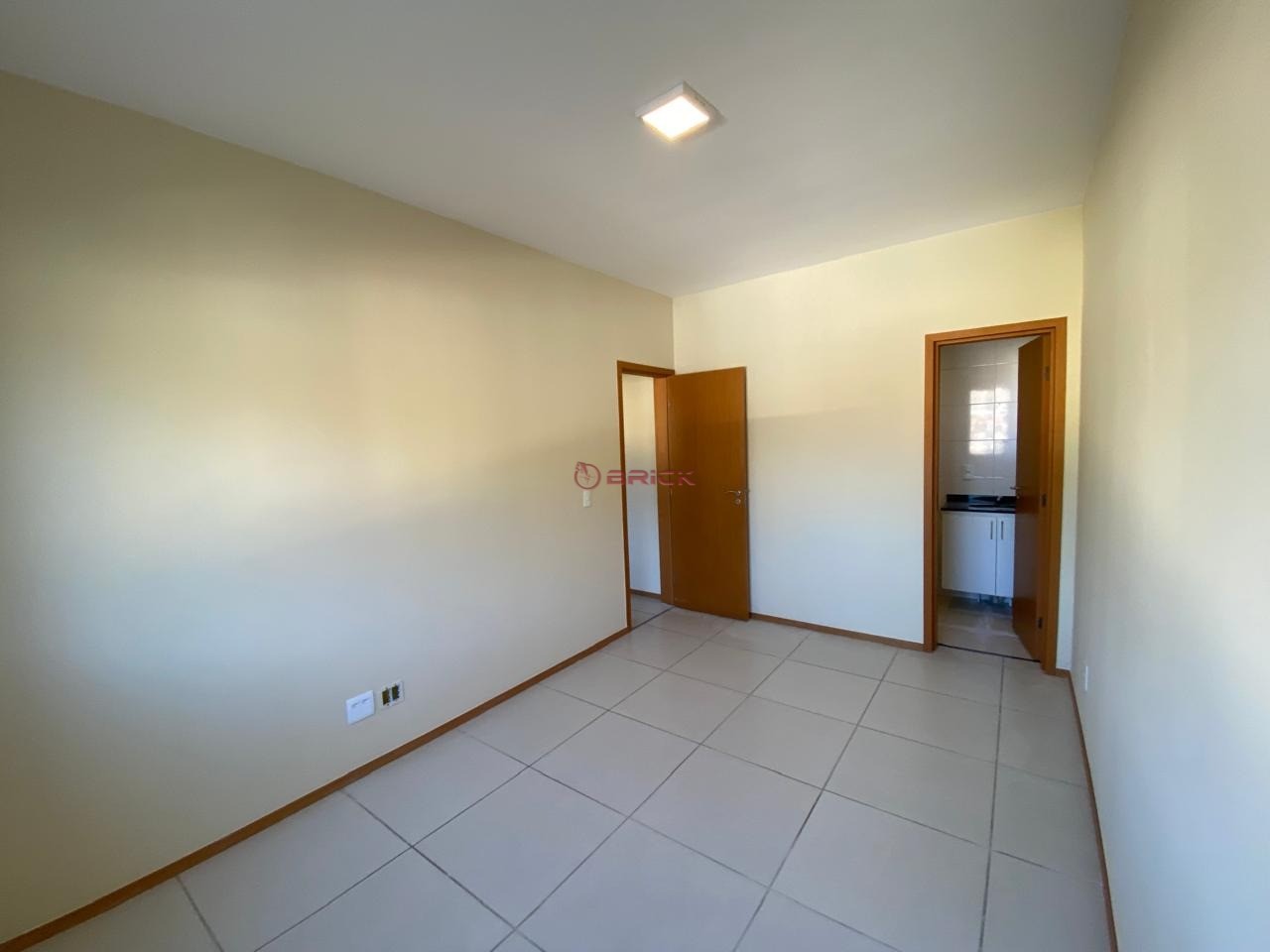 Apartamento à venda com 2 quartos, 70m² - Foto 6