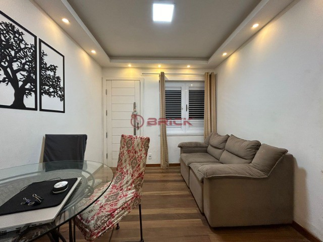 Casa à venda com 1 quarto, 60m² - Foto 4