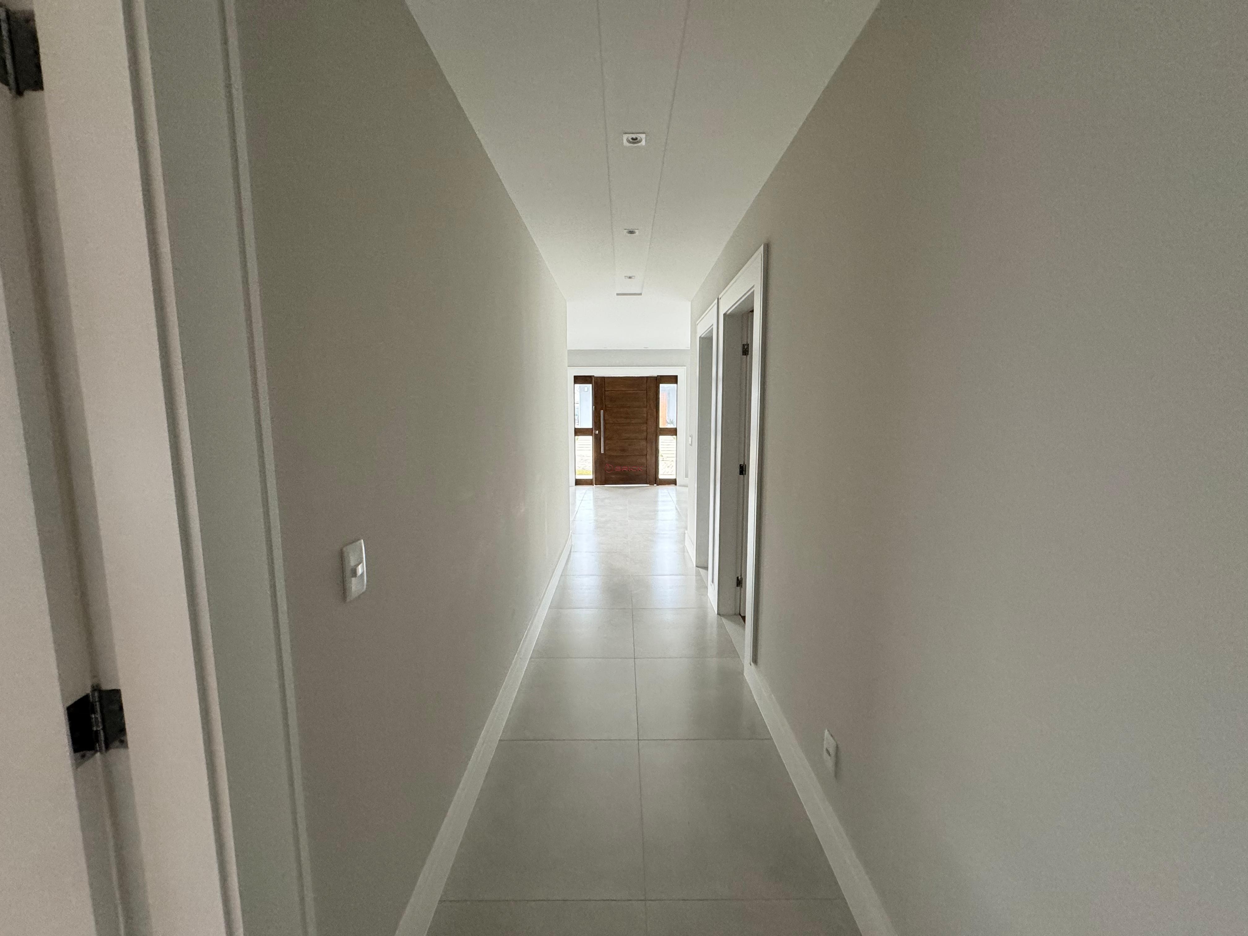 Casa à venda com 3 quartos, 210m² - Foto 5