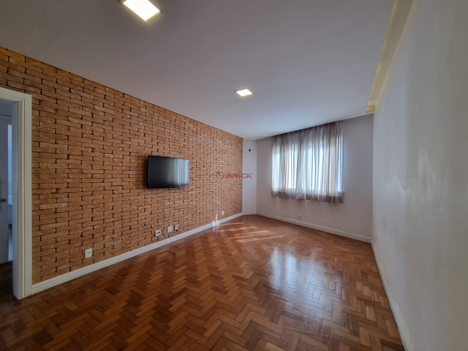 Apartamento à venda com 2 quartos, 73m² - Foto 1