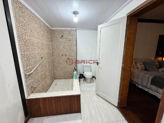 Casa à venda com 6 quartos, 680m² - Foto 38